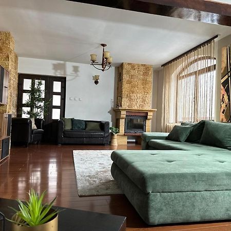 Vila Aldor برانْ المظهر الخارجي الصورة